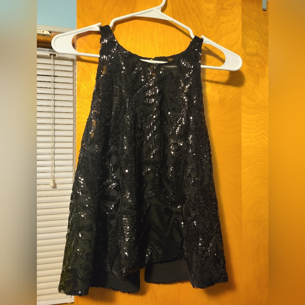 Everly black sequin top, buttons on the back of the neck, Size S